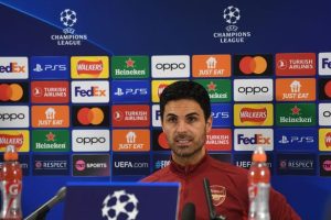 Arsenal squad stuck at Luton Airport  before Champions League flight